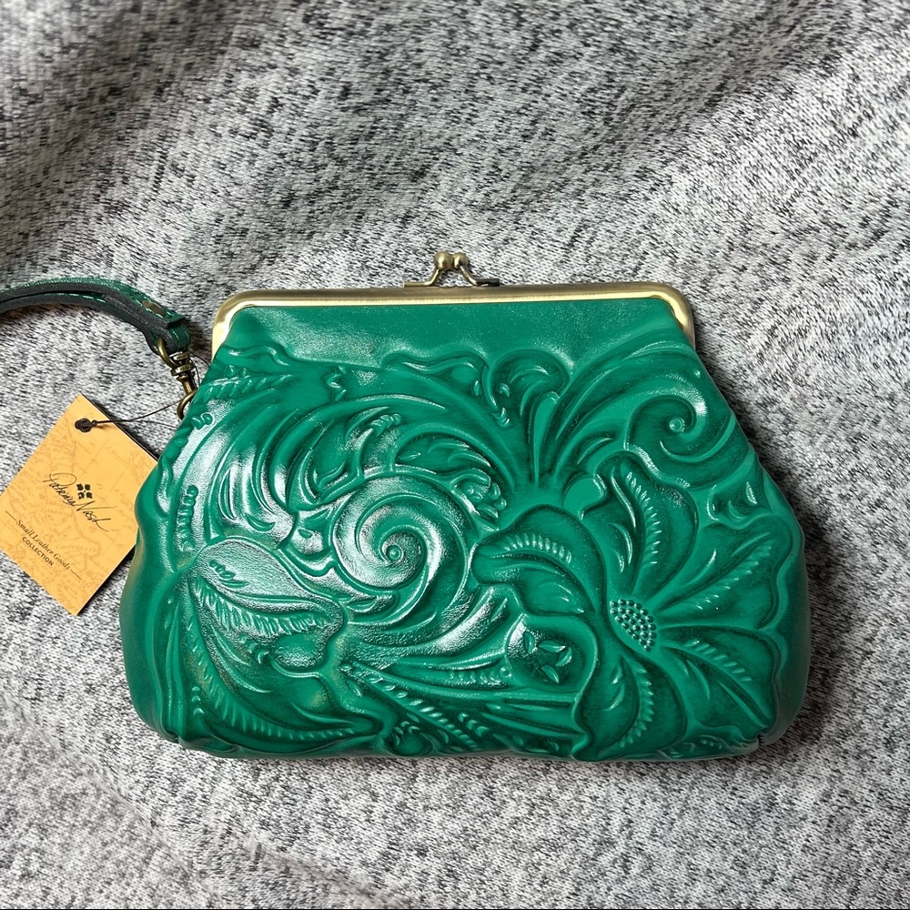 COPY - Patricia Nash Savena Soft Green Tooled Leather Kiss Lock Clutch Wristlet